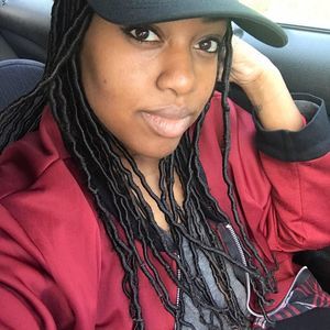 Meet your Posher, Janelle-leann